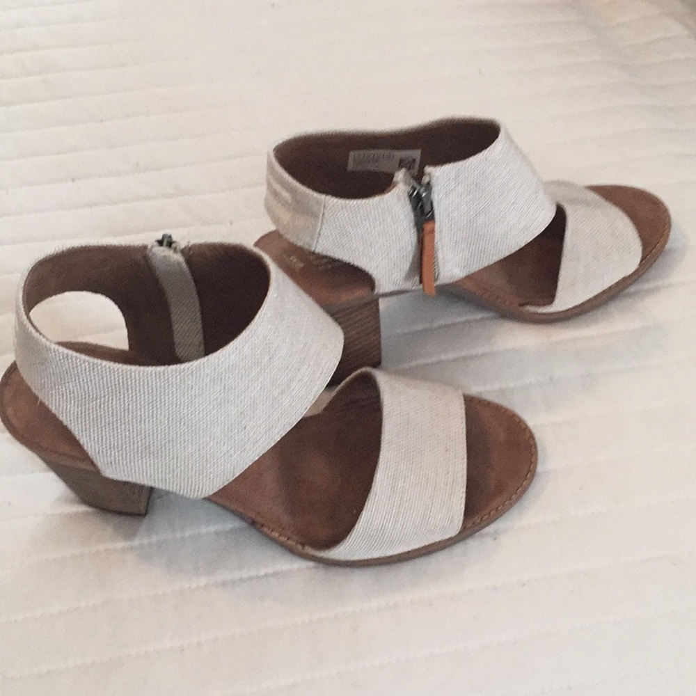 TOMS